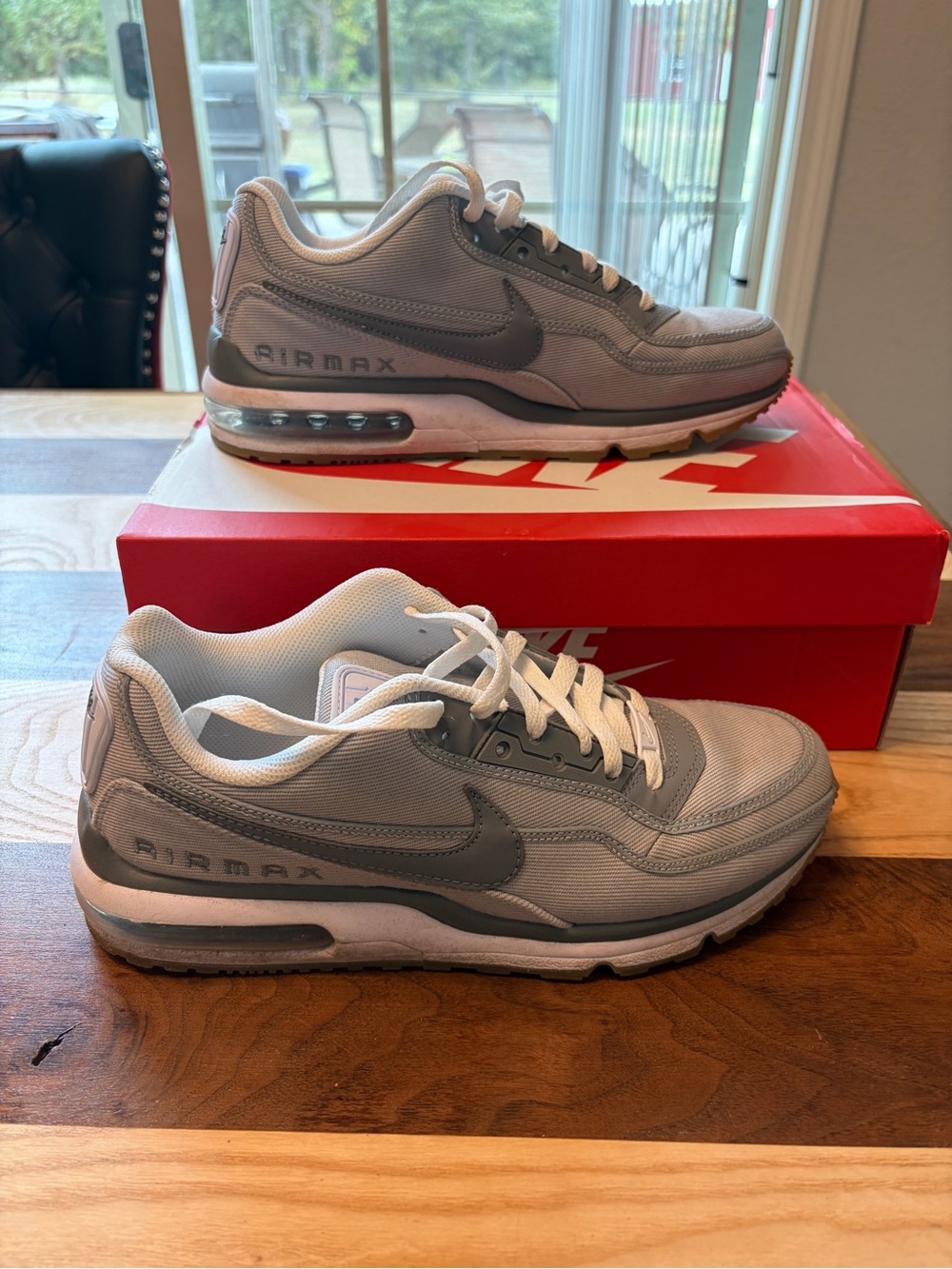 Nike Men's Grey Air Max Low-Top Sneakers